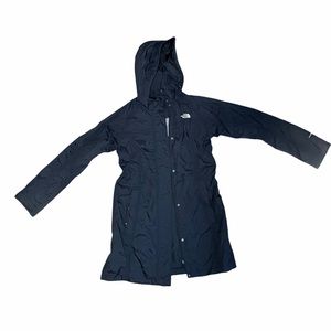 WOMEN’S NORTH FACE RAIN JACKET